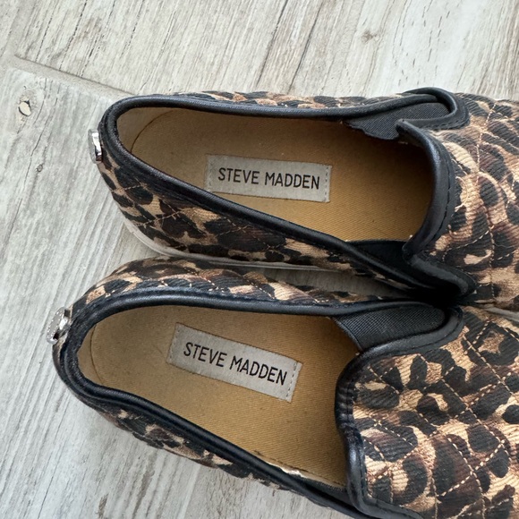 Steven Madden Flat Sneaks - Picture 6 of 9